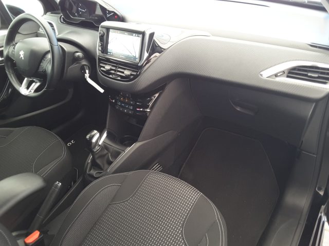 PEUGEOT 208 usata, con ESP