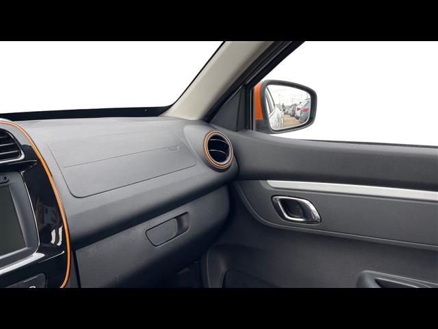 DACIA Spring usata, con USB