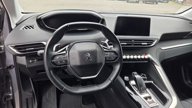 PEUGEOT 3008 usata, con Luci diurne LED