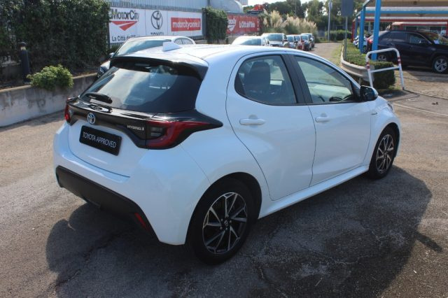 TOYOTA Yaris usata, con Bracciolo