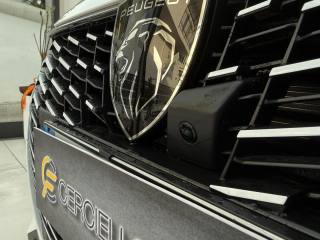 PEUGEOT 208 usata, con Autoradio