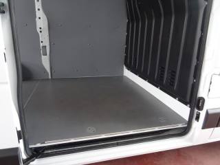 RENAULT Master usata, con Lettore CD