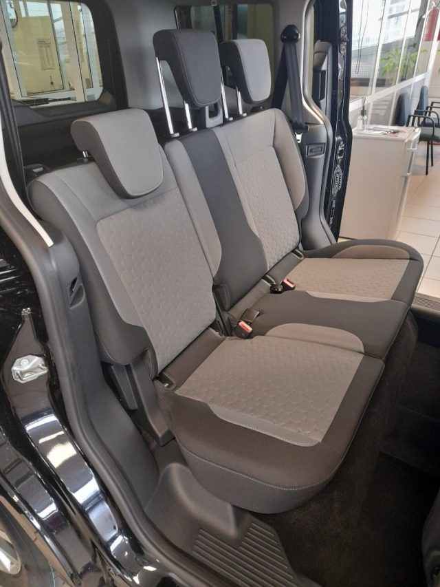 FORD Tourneo Courier usata, con Bracciolo