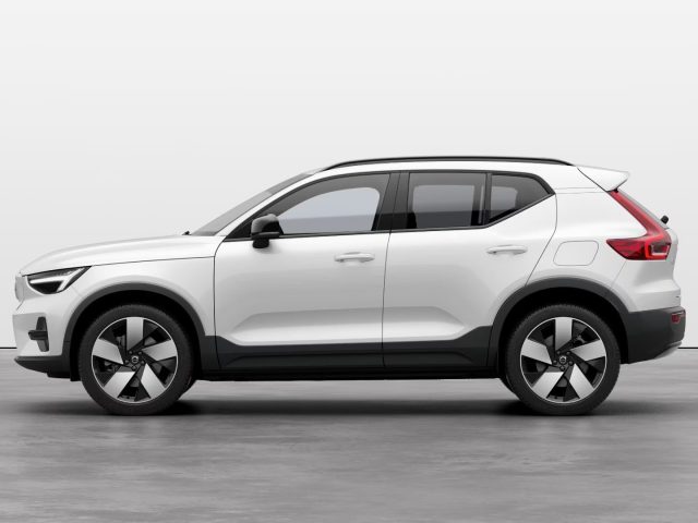 VOLVO EX40 usata, con Airbag laterali