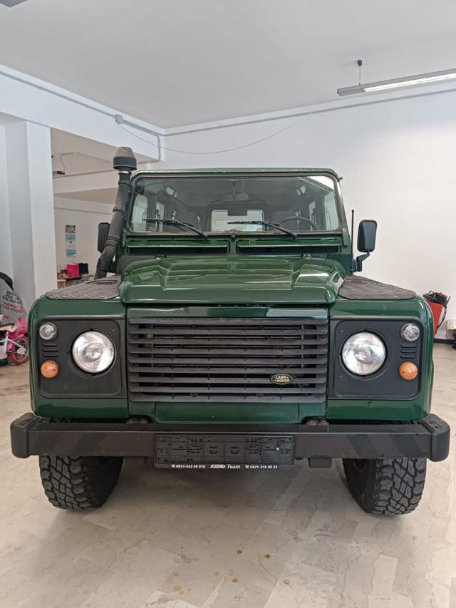 LAND ROVER Defender usata, con Servosterzo