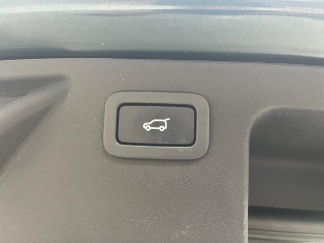 LAND ROVER Discovery Sport usata, con Sensori di parcheggio posteriori