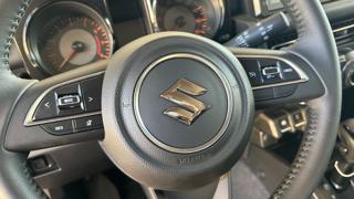 SUZUKI Jimny usata, con Bluetooth