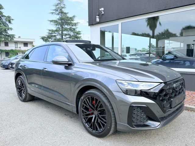 AUDI Q8 usata, con Alzacristalli elettrici
