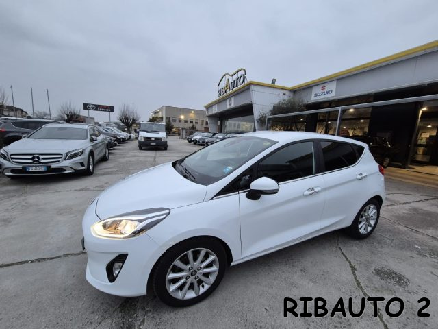 FORD Fiesta usata, con ABS