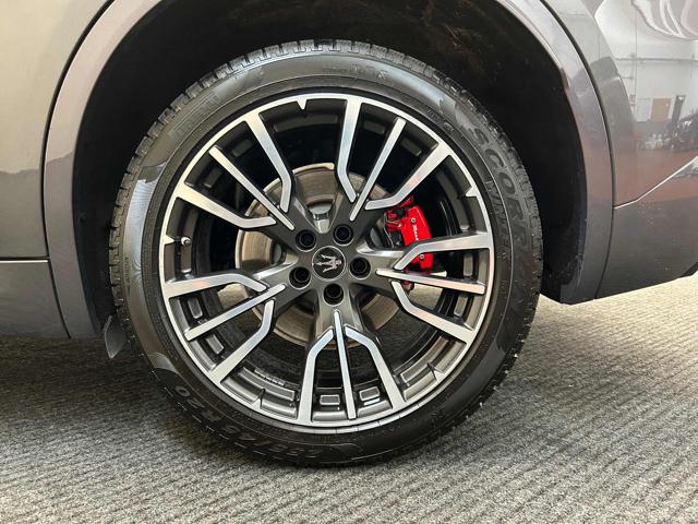 MASERATI Grecale usata, con Interni in pelle