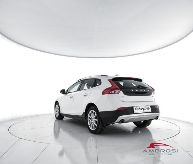 VOLVO V40 Cross Country usata 3