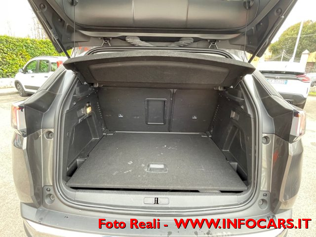 PEUGEOT 3008 usata, con Fari LED