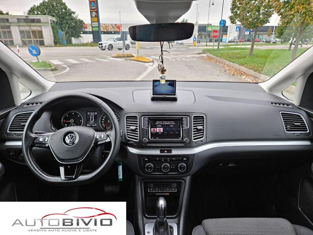 VOLKSWAGEN Sharan usata, con Leve al volante