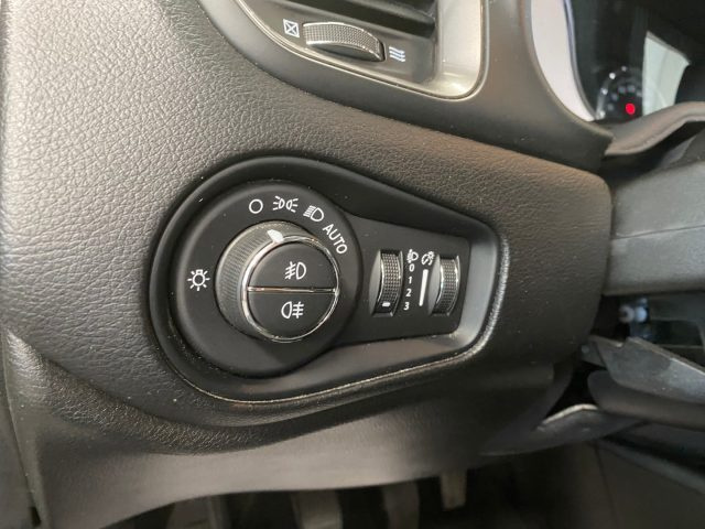 JEEP Renegade usata, con MP3