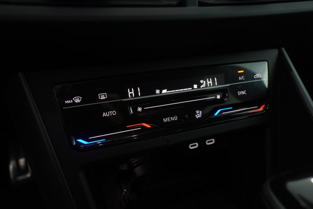 VOLKSWAGEN Taigo usata 18