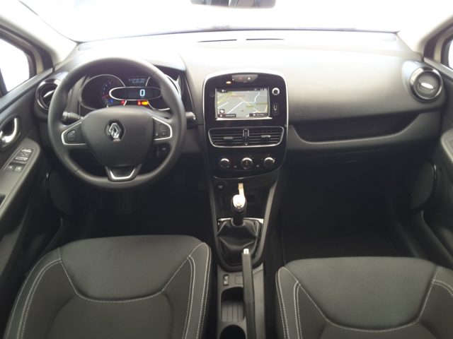 RENAULT Clio usata, con Controllo trazione