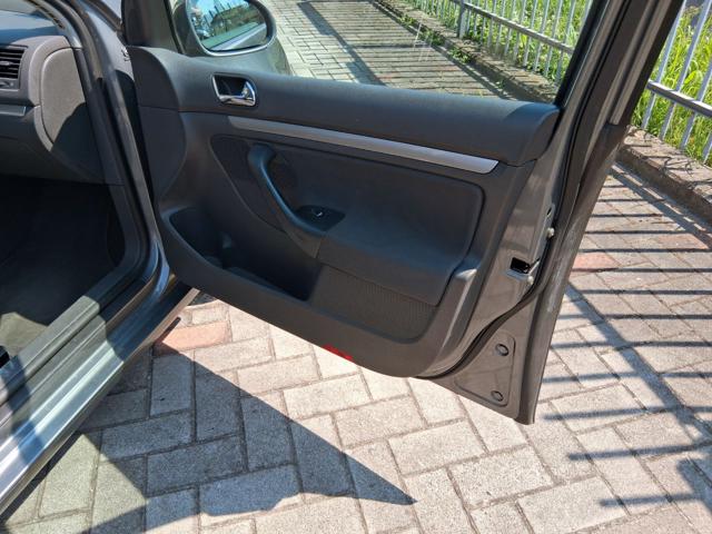 VOLKSWAGEN Golf usata, con Sedile posteriore sdoppiato