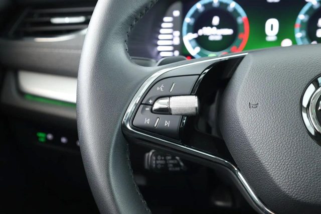 SKODA Octavia usata, con Volante in pelle