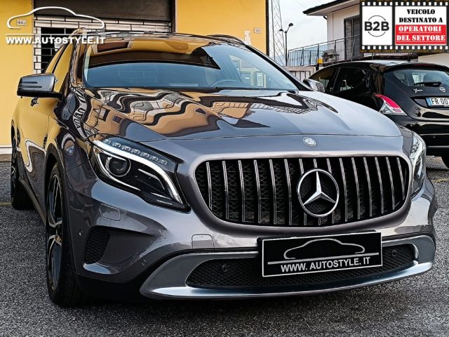 MERCEDES-BENZ GLA 220 usata, con Sistema di navigazione