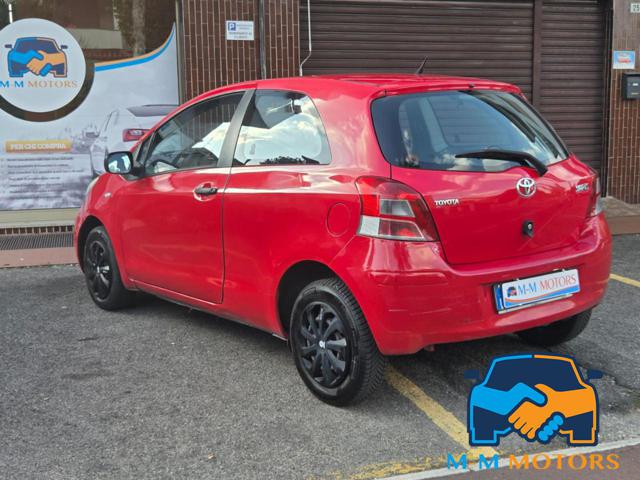 TOYOTA Yaris usata, con Autoradio