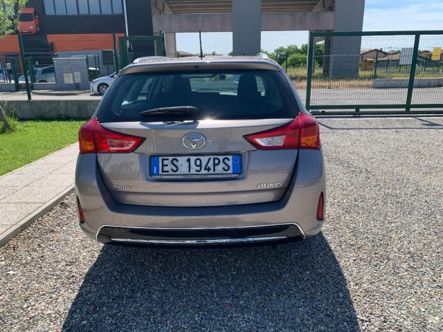 TOYOTA Auris Touring Sports usata, con Autoradio