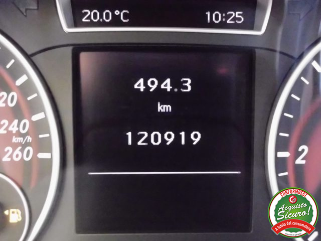 MERCEDES-BENZ A 180 usata, con Touch screen