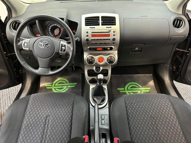 TOYOTA Urban Cruiser usata, con Airbag