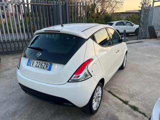 LANCIA Ypsilon usata, con Fendinebbia