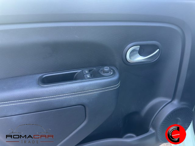 RENAULT Twingo usata, con Touch screen
