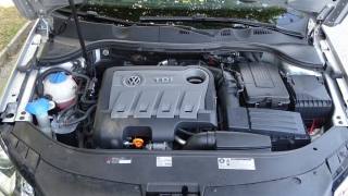 VOLKSWAGEN Passat usata, con Fari Xenon