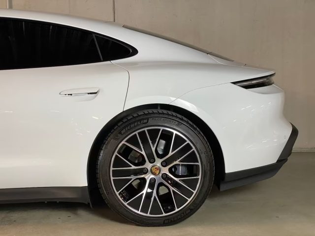 PORSCHE Taycan usata, con Cerchi in lega