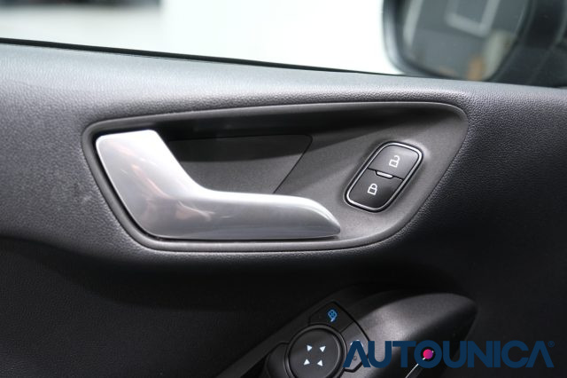FORD Fiesta usata, con Riconoscimento dei segnali stradali