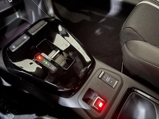 OPEL Corsa usata, con Cruise Control