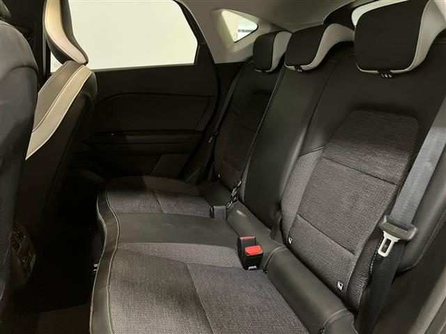 RENAULT Captur usata 11