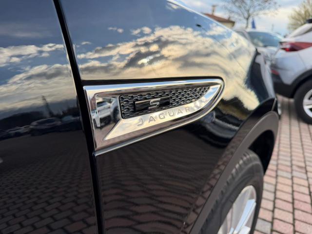JAGUAR E-Pace usata, con Fari LED