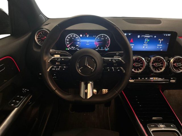 MERCEDES-BENZ GLA 200 usata, con Controllo automatico clima