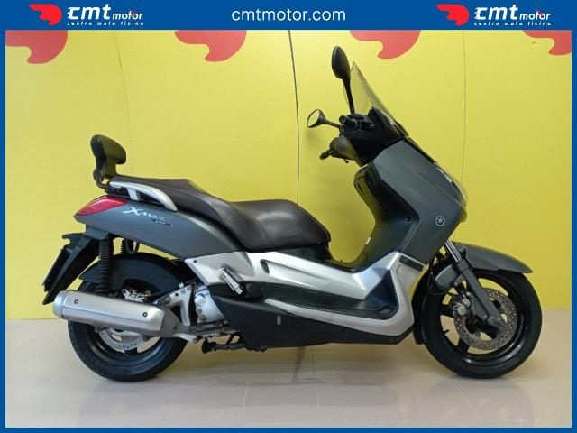 YAMAHA X-Max 250 usata 0