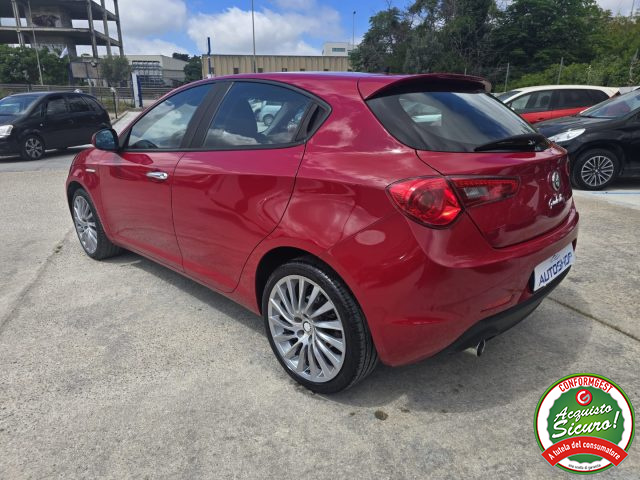 ALFA ROMEO Giulietta usata, con Autoradio
