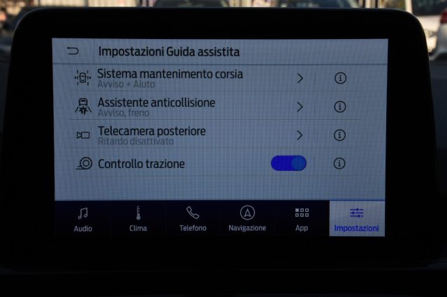 FORD Kuga usata, con Leve al volante