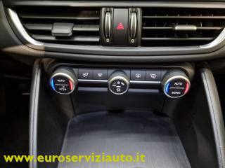 ALFA ROMEO Giulia usata, con Volante in pelle