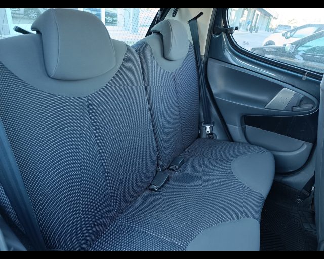 PEUGEOT 107 usata 6