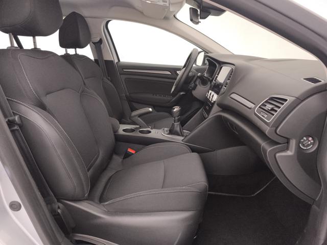 RENAULT Megane usata, con Sensori di parcheggio anteriori