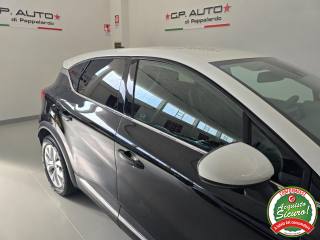 RENAULT Captur usata, con Bracciolo