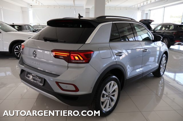 VOLKSWAGEN T-Roc usata, con Sensori di parcheggio anteriori