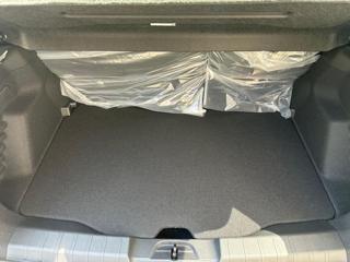 JEEP Avenger usata, con USB