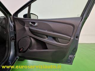 RENAULT Clio usata, con Specchietto retrovisore con funzione antiabbagliamento