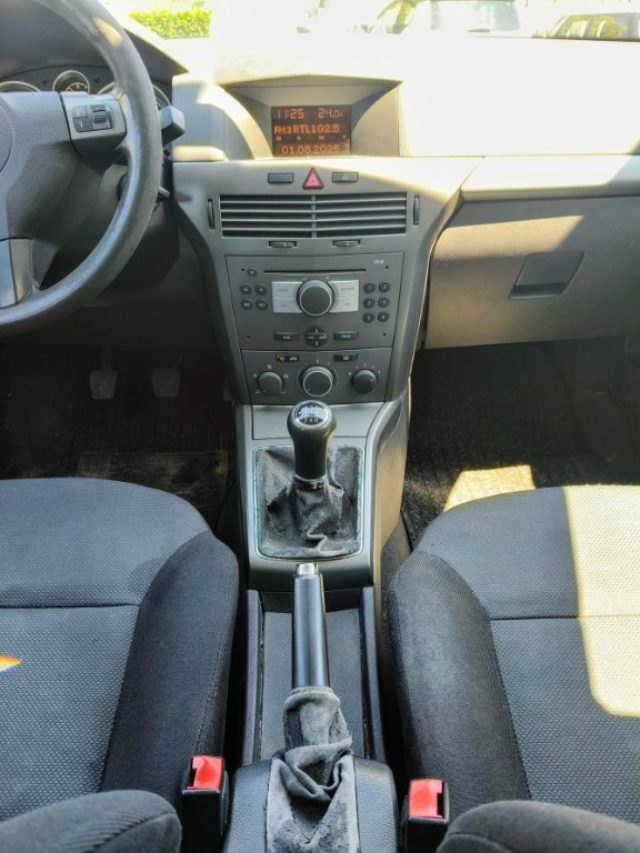 OPEL Astra usata, con Climatizzatore