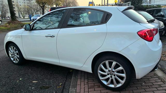 ALFA ROMEO Giulietta usata, con Airbag Passeggero