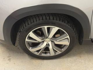 PEUGEOT 2008 usata, con Sensori di parcheggio posteriori