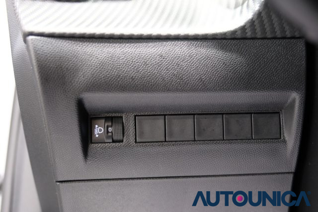 PEUGEOT 2008 usata, con Vivavoce